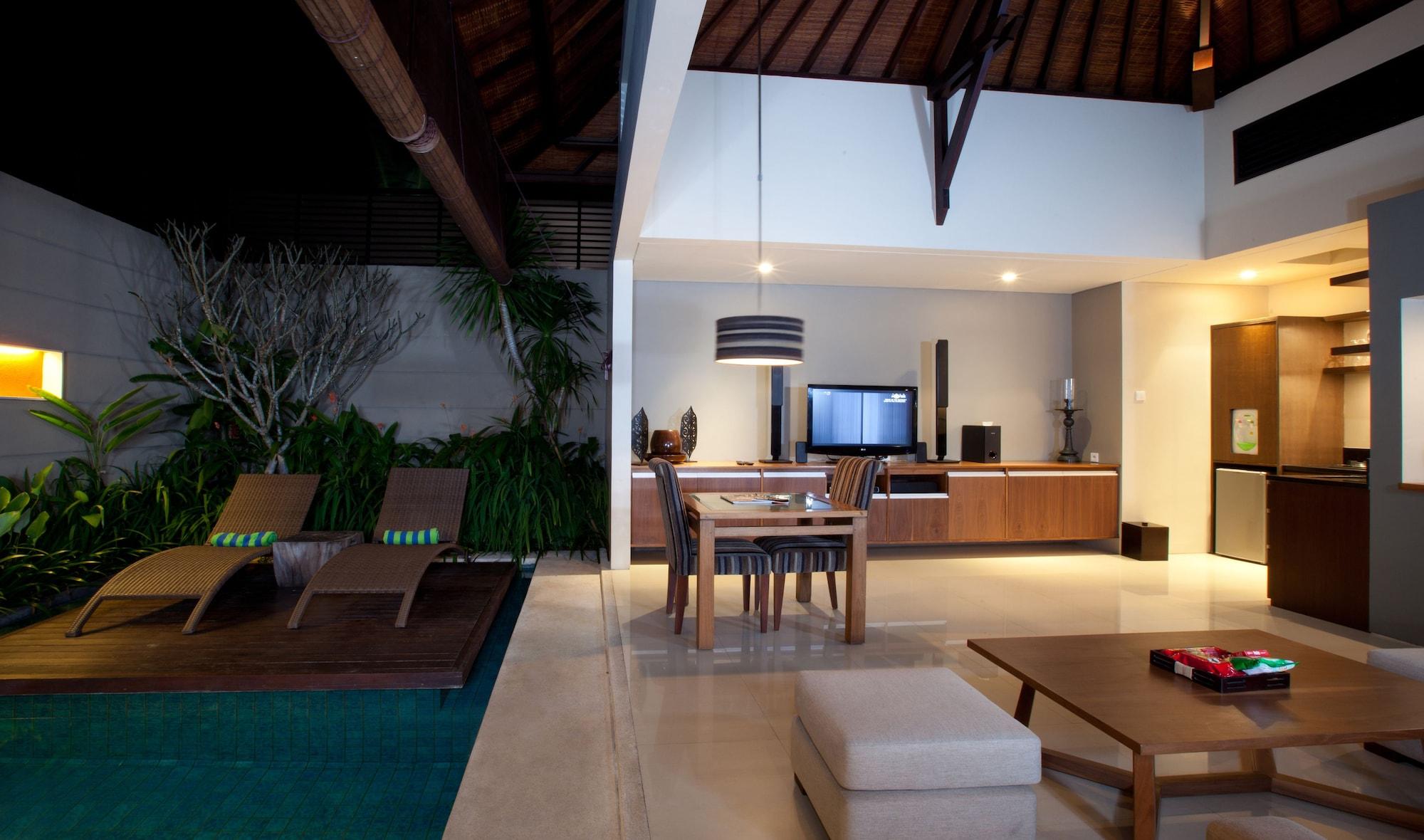 Pradha Villas Seminyak Екстериор снимка