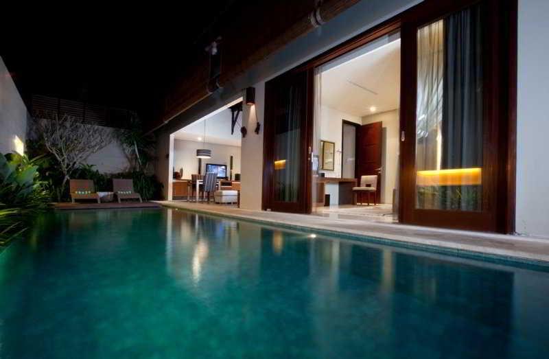 Pradha Villas Seminyak Екстериор снимка