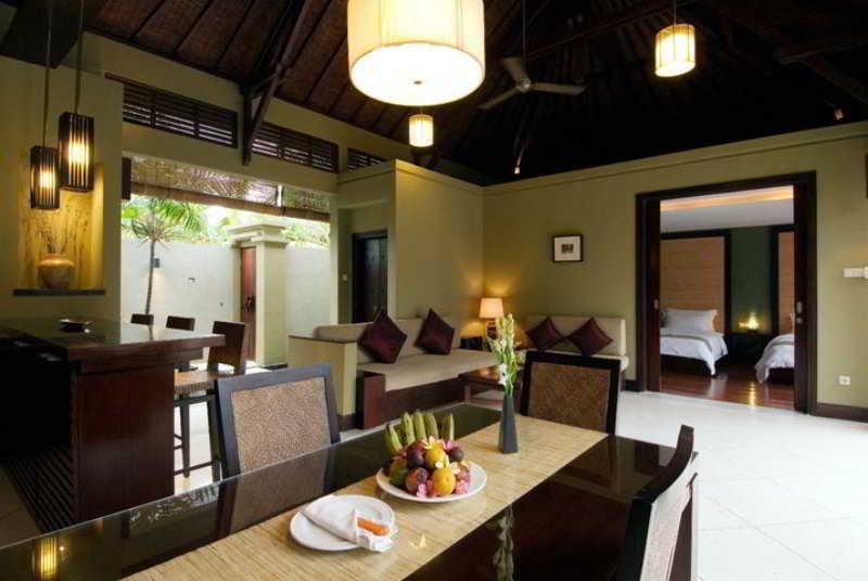 Pradha Villas Seminyak Екстериор снимка